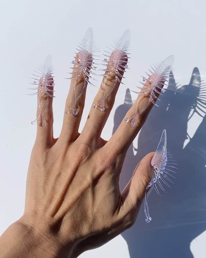 Eichi Matsunagaのインスタグラム：「Nails for @irisvanherpen Haute Couture collection SS21」