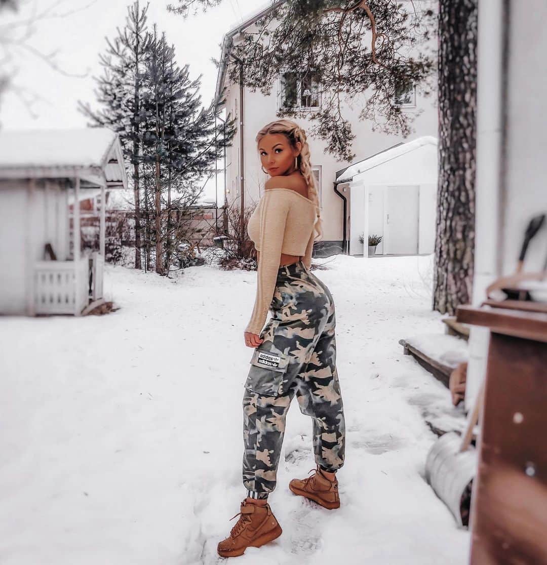 Keelaのインスタグラム：「Yes, it was cold af ⛄️」