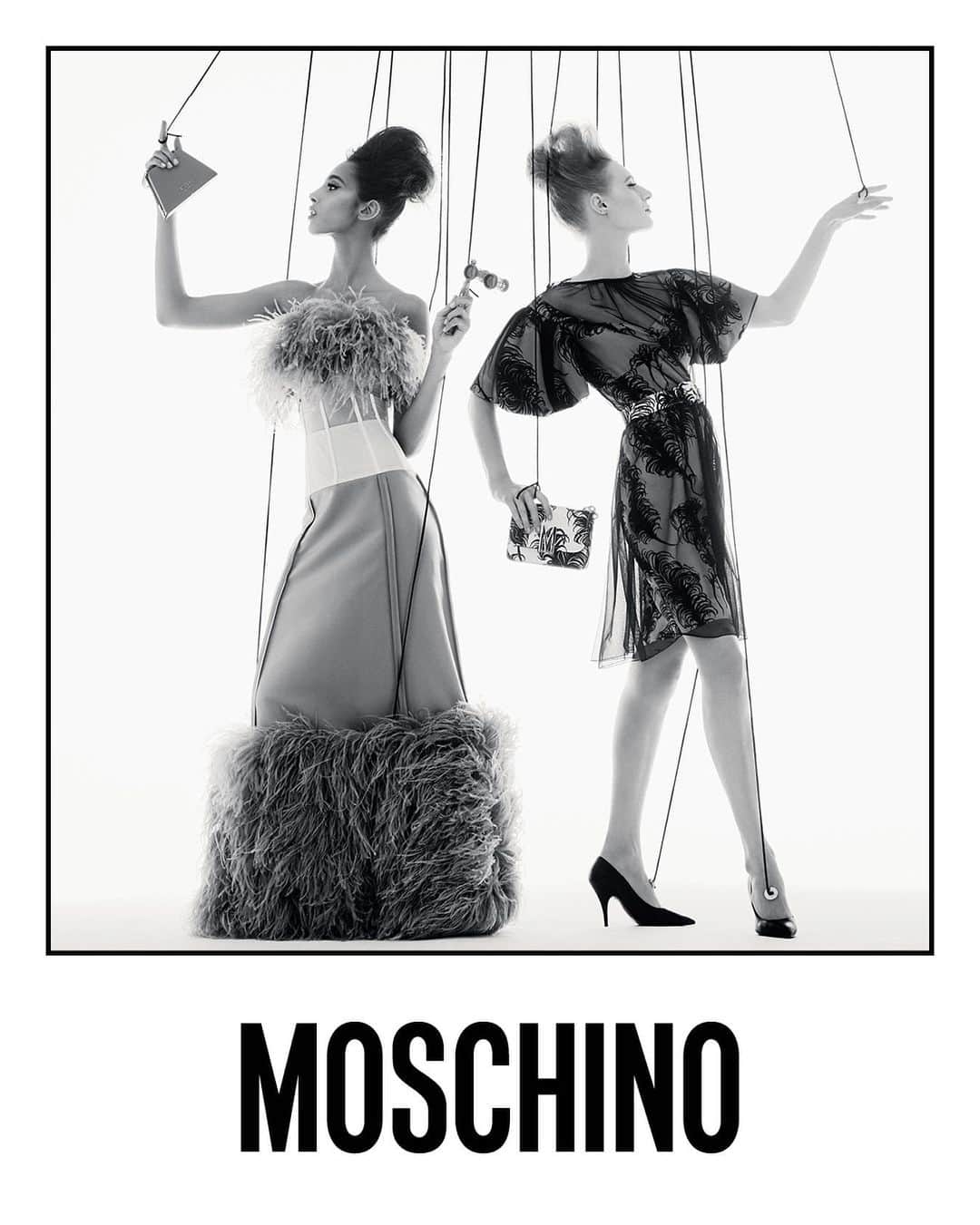 ジェレミー・スコットのインスタグラム：「THE NEW MOSCHINO CAMPAIGN STARRING @juliaobis & @yasminwijnaldum WITH HAIR BY @jimmypaulhair MAKEUP @patmcgrathreal STYLED BY @carlynecerfdedudzeele ART DIRECTION @duzansky & PHOTOGRAPHED BY STEVEN MEISEL」