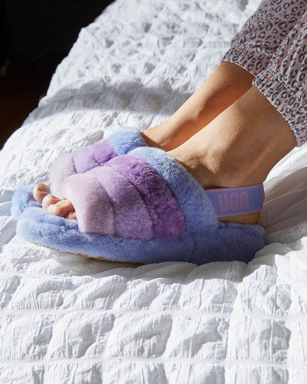 のインスタグラム：「Slip(per) into something a little more comfortable… and do it ASAP with curbside pickup. • Tap the link in our bio to shop Valentine’s Day gifts that bring us closer.」