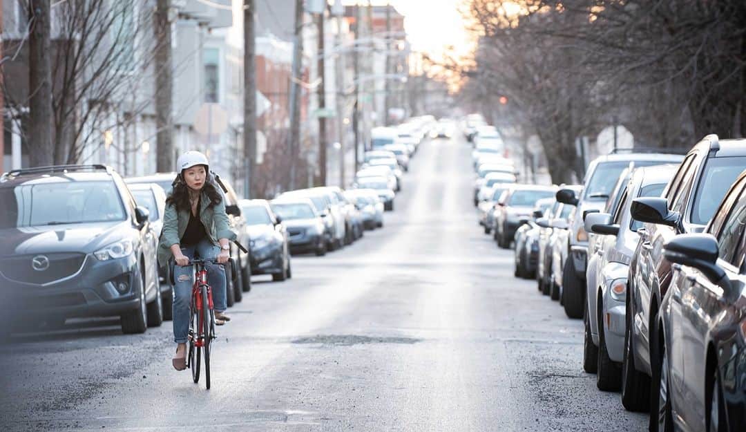 Fuji Bikesさんのインスタグラム写真 - (Fuji BikesInstagram)「Cold, crisp morning commutes are better with the #FujiFeather.   #fixie #fixedgear #fixedgearbike #fixiegram」1月26日 7時09分 - fujibikes