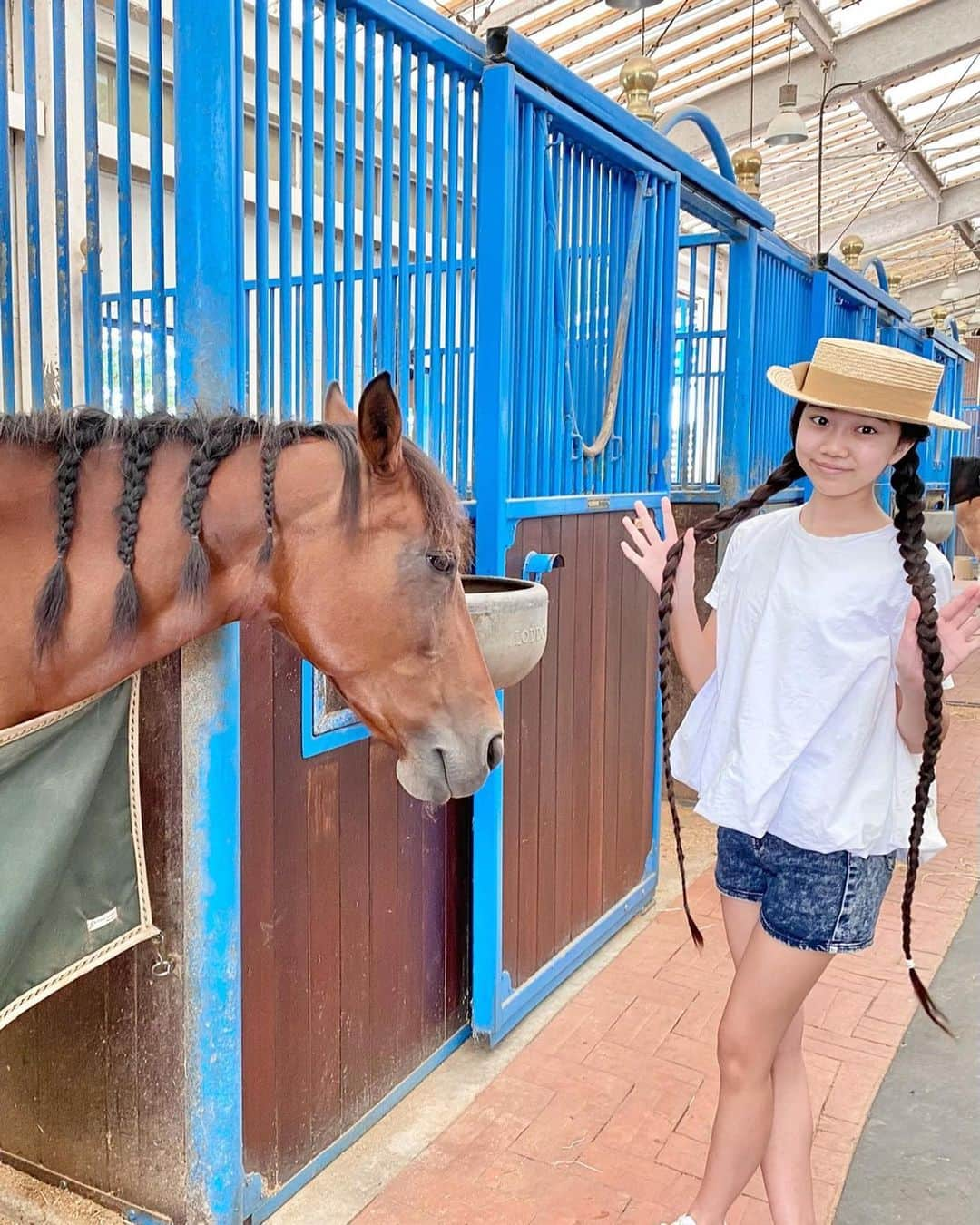 Laraさんのインスタグラム写真 - (LaraInstagram)「.  Back in September I had the opportunity to visit the wonderful @nasufarmvillage! 🤍✨ it was truly one of a kind, and I was charmed by the kind people and the sweet horses, and @saekoofficial was sincerely passionate about the farm. I would really like to visit again very soon! 🐴☀️ the organic blueberries were also delicious! 😍  #9月」1月26日 1時52分 - fa_la_lara