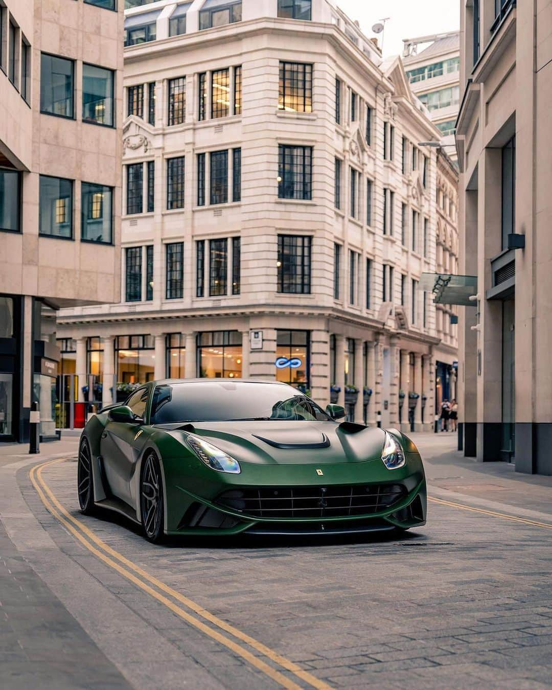 CarsWithoutLimitsさんのインスタグラム写真 - (CarsWithoutLimitsInstagram)「N-Largo Ferrari F12 Photos @alexbabington  #CarsWithoutLimits」1月26日 2時02分 - carswithoutlimits