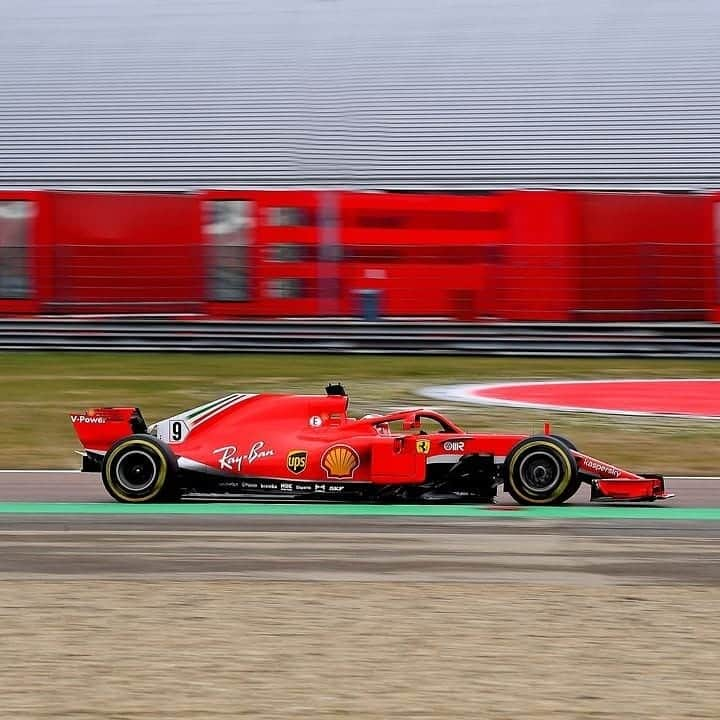 F1さんのインスタグラム写真 - (F1Instagram)「The past meets the future 🤩  @giulianoalesi tests a Ferrari, exactly 3️⃣0️⃣ years to the day after his father Jean did the same ⏪   His fellow FDA stars @marcusarmstrong and @robertshwartzman got to sample the SF71H too! 😁  📸 #Repost x @ferraridriveracademy   #F1 #Formula1 #Ferrari」1月26日 2時55分 - f1