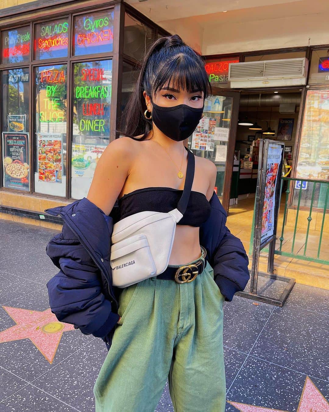 Marycakeのインスタグラム：「🍄 hmu 🍄  @shophobnob jacket + pants」