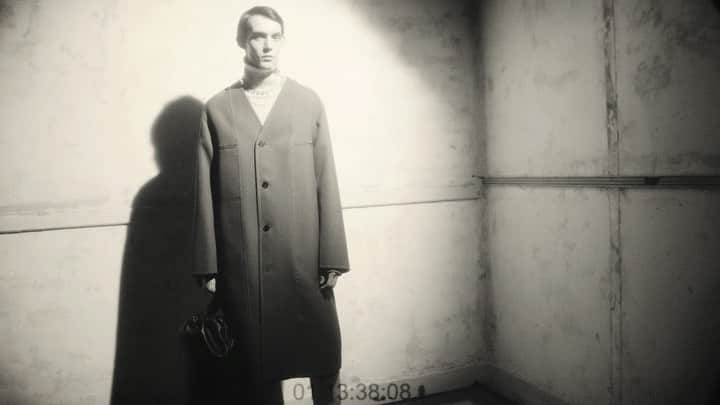 ジルサンダーのインスタグラム：「#JILSANDER Men’s Fall/Winter 2021 Collection 📹 @stephen.kidd  #JilSanderbyLucieandLukeMeier」