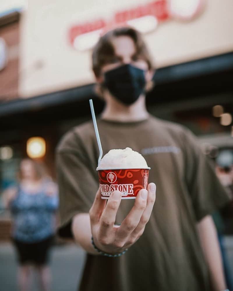 コールド・ストーン・クリーマリーのインスタグラム：「Cold Stone Creamery ✨ a series ✨  📸: @a.mandajolie」