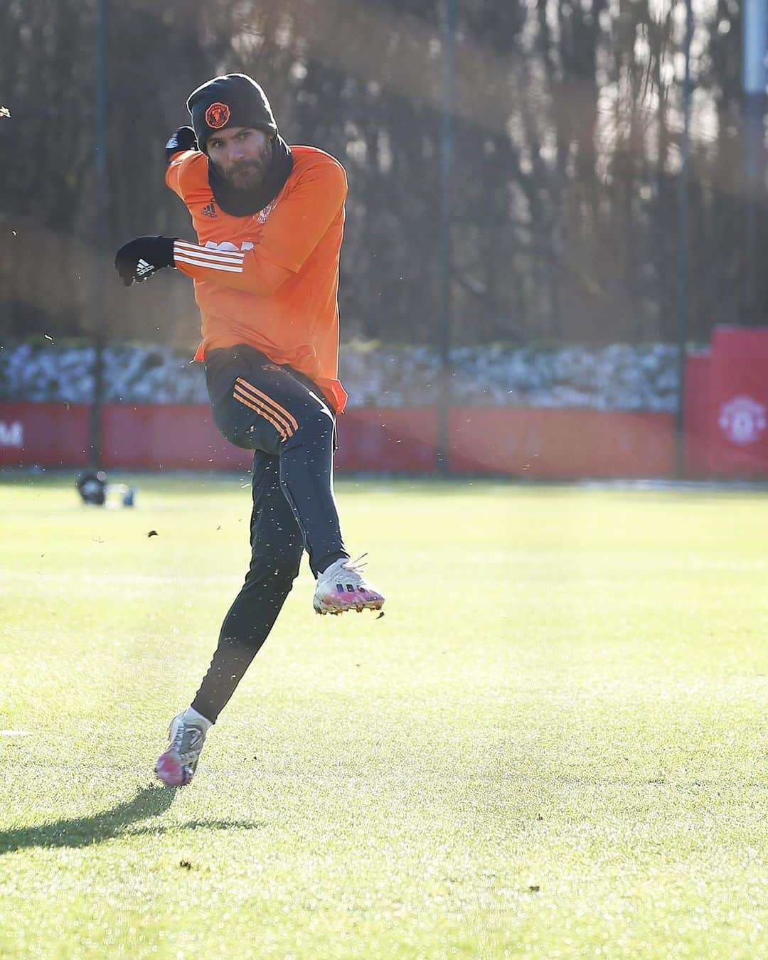 マンチェスター・ユナイテッドさんのインスタグラム写真 - (マンチェスター・ユナイテッドInstagram)「Finishing drills on point 👌 #MUFC #PremierLeague」1月26日 3時43分 - manchesterunited