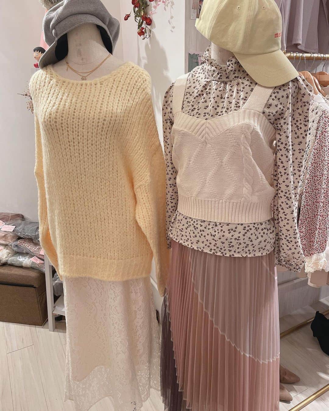 Fleur Fleurのインスタグラム：「☺️✨✨✨ 一見到啲顏色就已經滿心歡喜🌝🥳⭐️」
