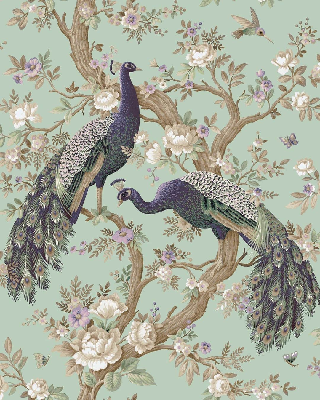 ローラアシュレイのインスタグラム：「Beautiful Belvedere.⁣ Classically ornate, the Belvedere print features elegant peacocks and timeless florals. This signature pattern will boldly be returning in our home collection this spring across wallpaper, fabric, curtains, bedlinen, bath towels, cushions and more!⁣ ⁣ #LauraAshleyPrints」