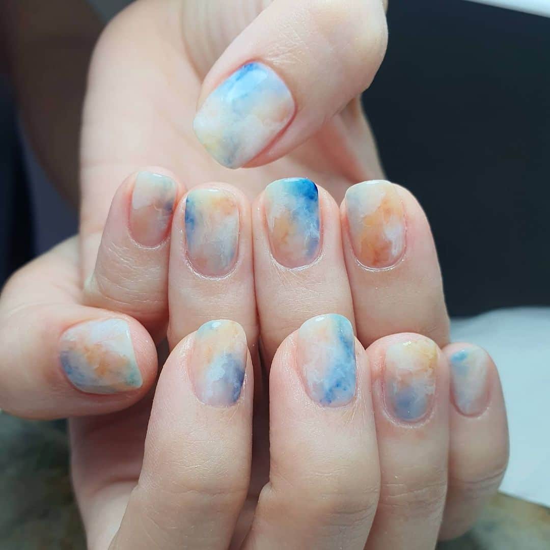 Yingのインスタグラム：「I used PREGEL Pale Natural, #907, Orange, #871, Base White, White, 70's Denim and Dark Night Blue. Items can be purchased at @nailwonderlandsg 🤗 .   . 🛒 www.nailwonderland.com⁣⁣ 📍20A Penhas Road, Singapore 208184⁣⁣ (5 minutes walk from Lavender MRT)⁣⁣ .  I am currently only able to take bookings from my existing pool of customers. If I have slots available for new customers, I will post them on my IG stories. Thank you to everyone who likes my work 🙏 if you need your nails done, please consider booking other artists at @thenailartelier instead ❤  #ネイルデザイン  #ネイルアート #ネイル #ジェルネイル #nailart #네일아트 #pregel #プリジェル #nails #gelnails #sgnails」
