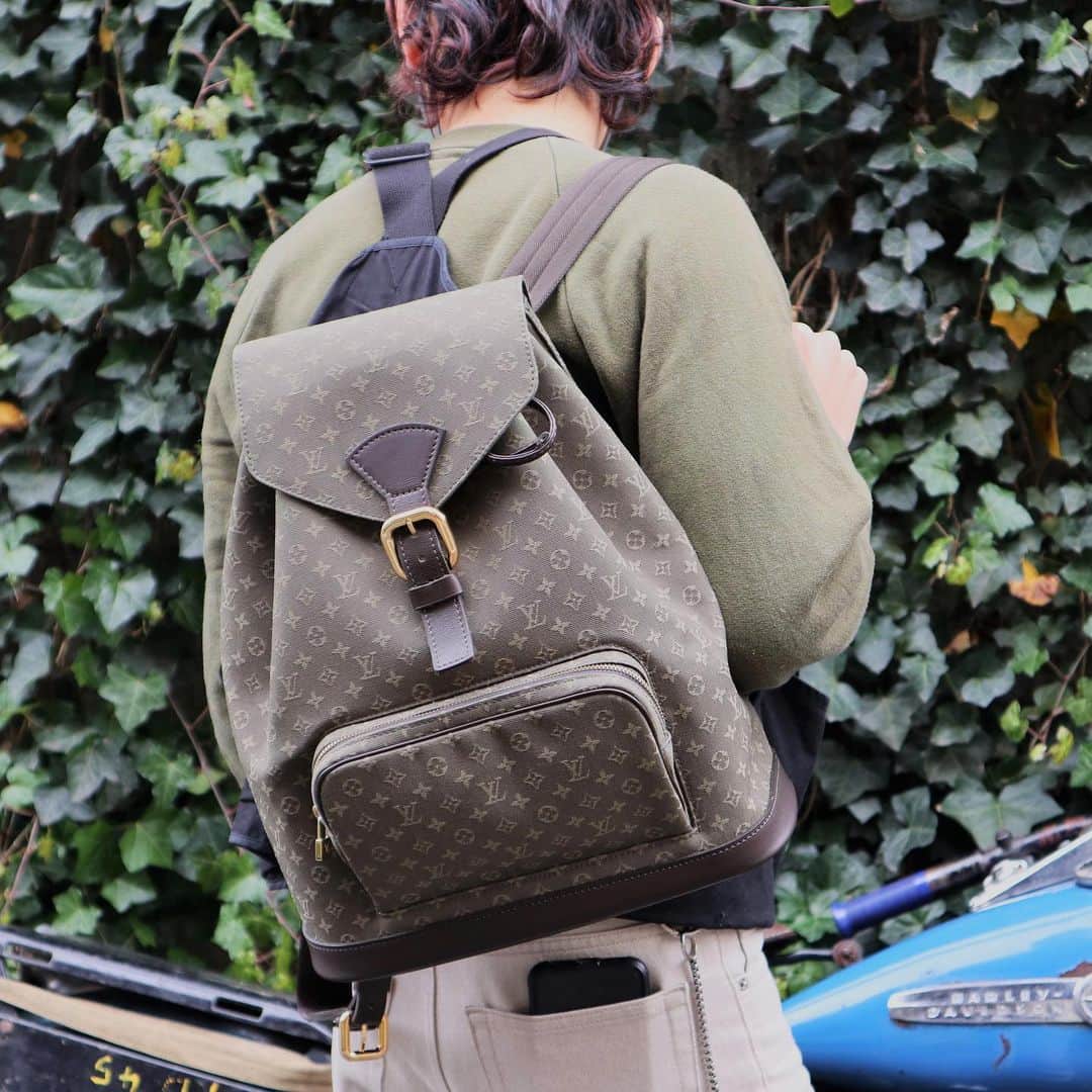のインスタグラム：「Louis Vuitton Montsouris GM Monogram Mini from 2004  Website search for AO32352  Free Shipping Worldwide 📩DM for more info and pricing  ➡️info@amorevintagetokyo.com  #amore #amoregentleman #louisvuitton #monogram #monogrammini」