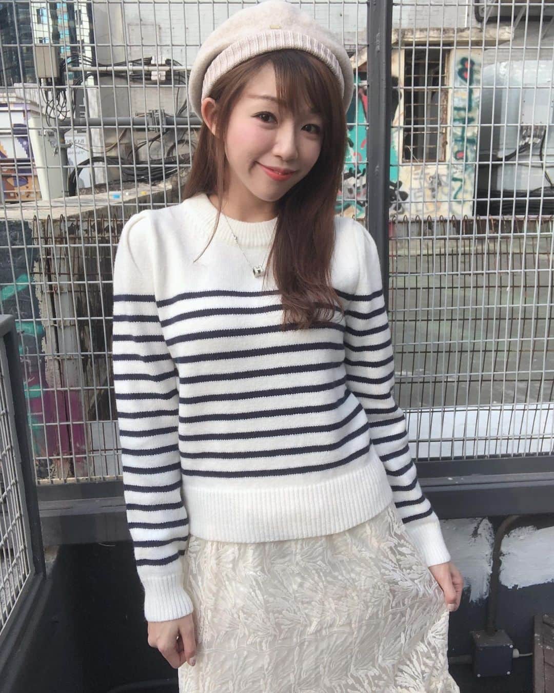 Fleur Fleurのインスタグラム：「春天特別鍾意著簡條 有一樣係簡條控🥰✨✨在嗎？🙋🏻‍♀️」