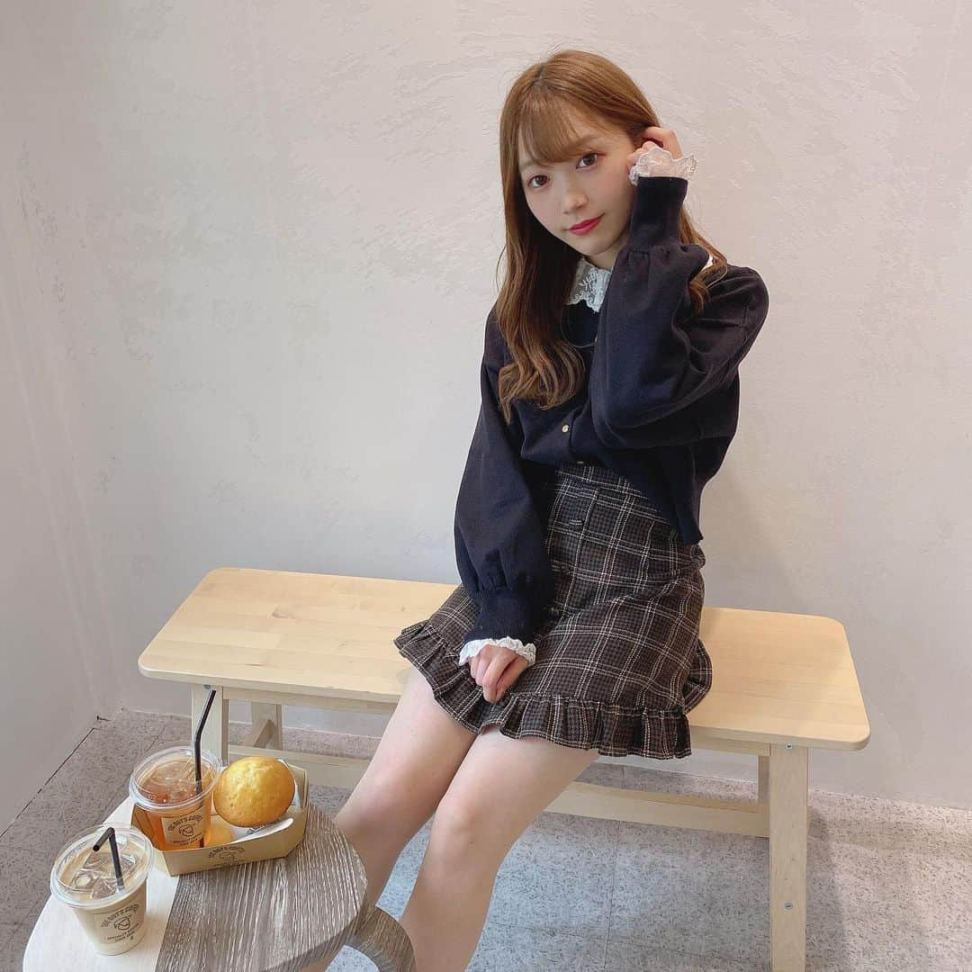 阪上彩香のインスタグラム：「久しぶりにこーゆー服装したかも💭 中崎町オシャレなカフェ多くて迷う🥺 ･ ･ ･ #thegutscoffee #中崎町カフェ #梅田カフェ #大阪カフェ #大阪カフェ巡り #カフェ巡り #instagood #instalike #followme」