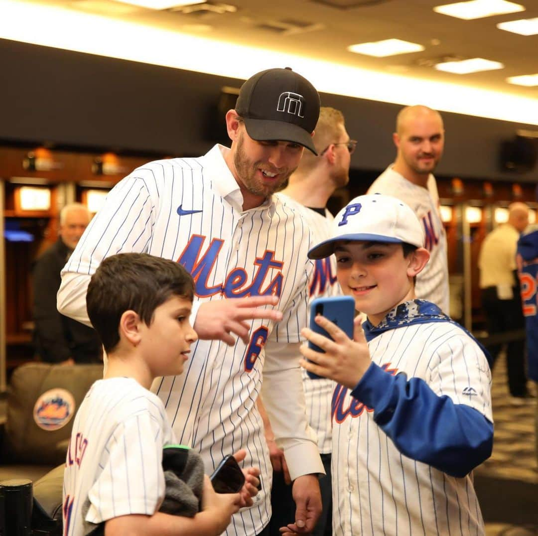 ニューヨーク・メッツさんのインスタグラム写真 - (ニューヨーク・メッツInstagram)「#OTD last year we hosted the inaugural #Mets Fanfest.」1月26日 7時18分 - mets