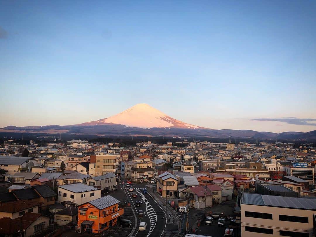 のインスタグラム：「今日もいい天気☀️」