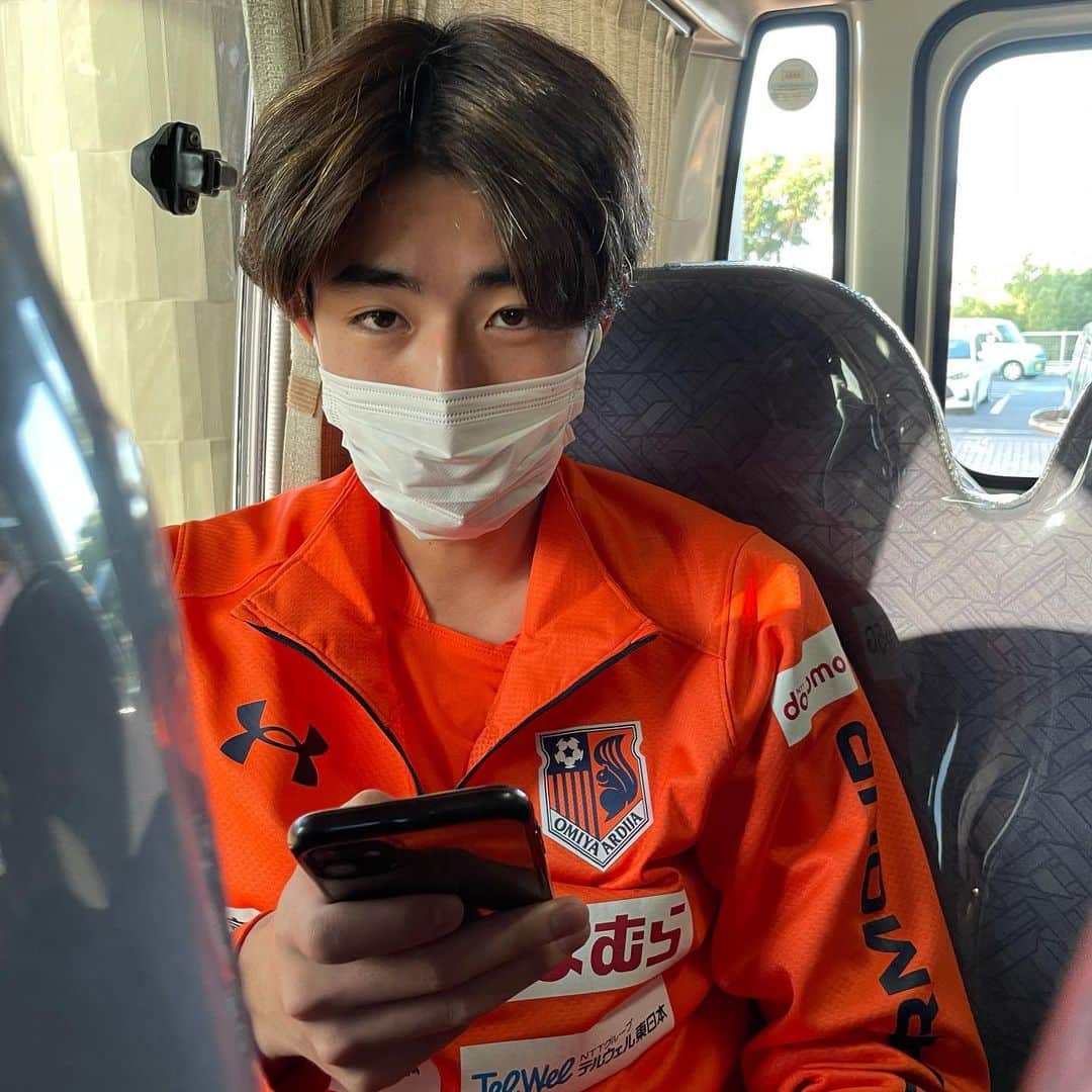 大山啓輔のインスタグラム：「. 教習所の筆記試験に5回落ちた青年」