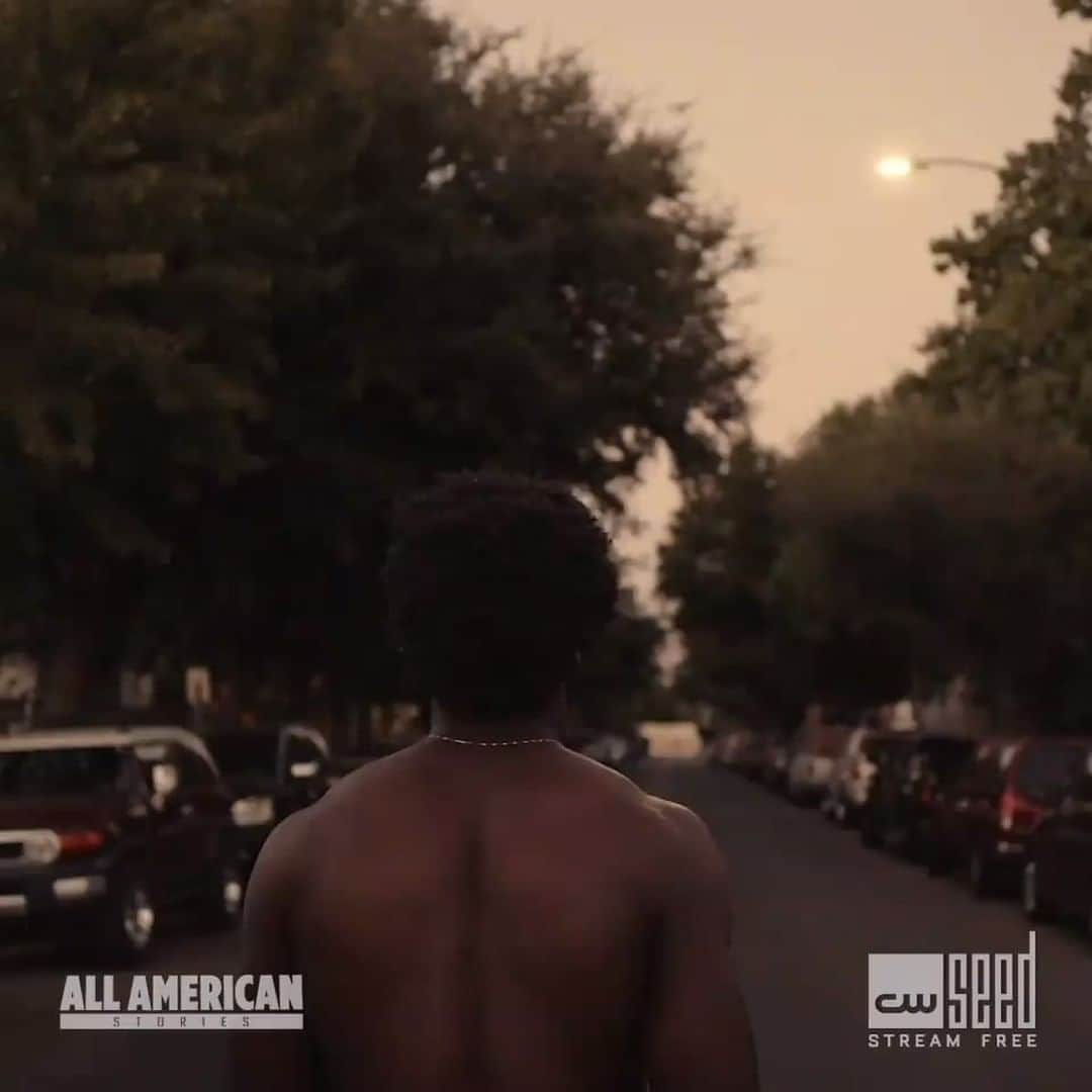 The CWのインスタグラム：「Football changes everything. Catch NFL star @a_train2_ in #AllAmericanStories, streaming free on @cwseed!」