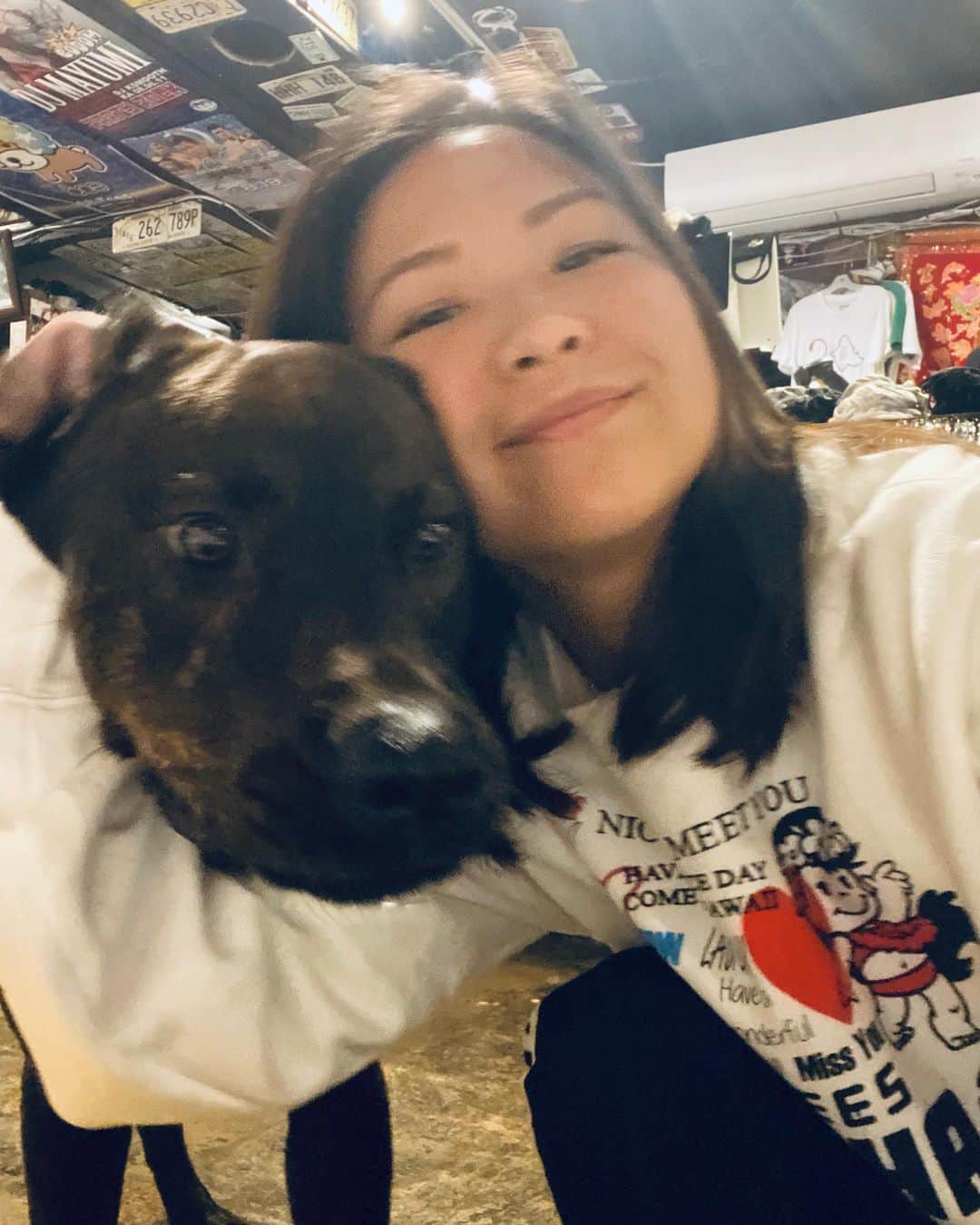 エビアン・クーのインスタグラム：「Watch my Monday vid on IGTV now! 今日はkokoと 一緒にビデオ初登場したよ やっぱり犬って癒される🐕 詳しくビデオIGTVで見られるよ ストーリズにもリンク付けた！」