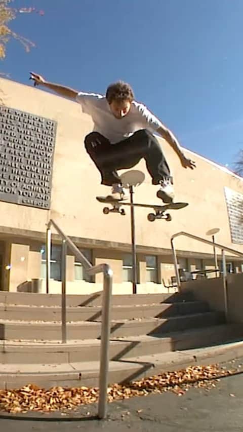 のインスタグラム：「James puts the Cambridge to the test with some powerful and technical skating from LA to Tokyo and everywhere in between. Shop the Cambridge now at the link in our bio. Filmed by @sackmarf @johnmarello @danielpolicelli @felix__soto and Canaan Hernandez Edited by @sackmarf  #Lakai #TheShoesWeSkate」