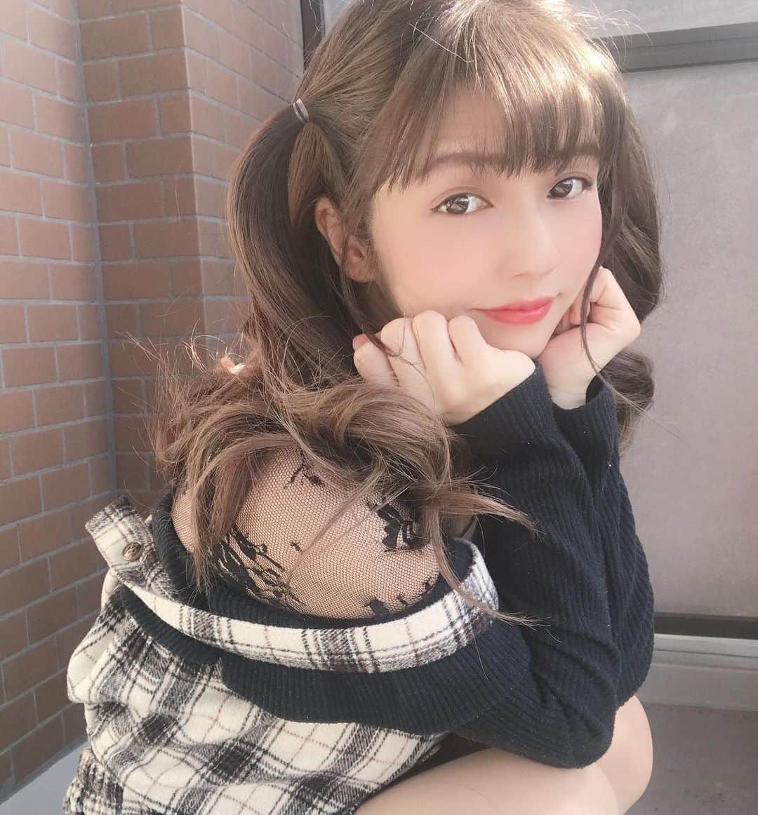 茜結のインスタグラム：「茜結YouTube  みてね♥️ チャンネル登録お願いします  https://youtu.be/XgztzjJRlJs  #茜結#グラビア#グラドル #女優#役者#ナレーター#youtuber #youtuber好きな人と繋がりたい #youtubechannel #可愛い女の子 #大人可愛い #綺麗になりたい #低身長 #シングルマザー #綺麗なお姉さん #熟女 #カメラマンさんと繋がりたい #撮影モデル #撮影 #cute #beautiful #水着 people #お洒落さんと繋がりたい #お洒落 #可愛くなりたい #可愛い女の子 #可愛い子と繋がりたい #美少女 #美魔女#水着」