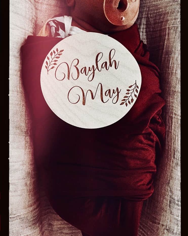 ギャビー・バレットのインスタグラム：「Got to spend a very sweet week with our newest addition.. meet our girl🥰 Baylah May Foehner  1.18.21」