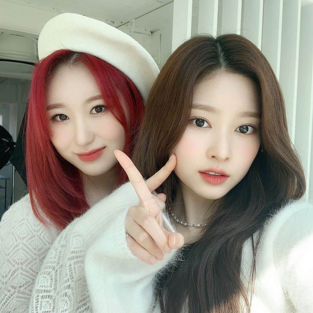 non-noさんのインスタグラム写真 - (non-noInstagram)「発売中のノンノ3月号IZ*ONE連載には、チェウォンさん、奈子さん、チェヨンさん、ミンジュさんの4人が登場👸👸👸👸 「誕生月にノンノが発売されて嬉しいです！」と話していた可愛いチェヨンさん（1月11日生まれ）🎂　ミンジュさんのお誕生日（2月5日）ももうすぐですね❣️  #IZONE  #아이즈원  #アイズワン #IZONE_D_D_DANCE 🕺💃 #キムチェウォン #矢吹奈子 #イチェヨン #キムミンジュ  #ノンノ #nonno #nonno_magazine」1月26日 10時17分 - nonno_magazine