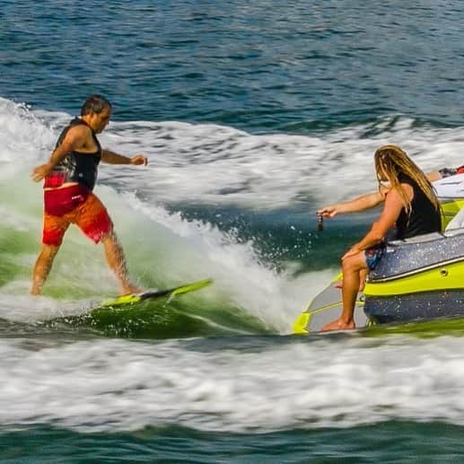 ファン・パブロ・モントーヤのインスタグラム：「Proper way to get lessons!! thanks @austinkeen for shredding with me!!!」