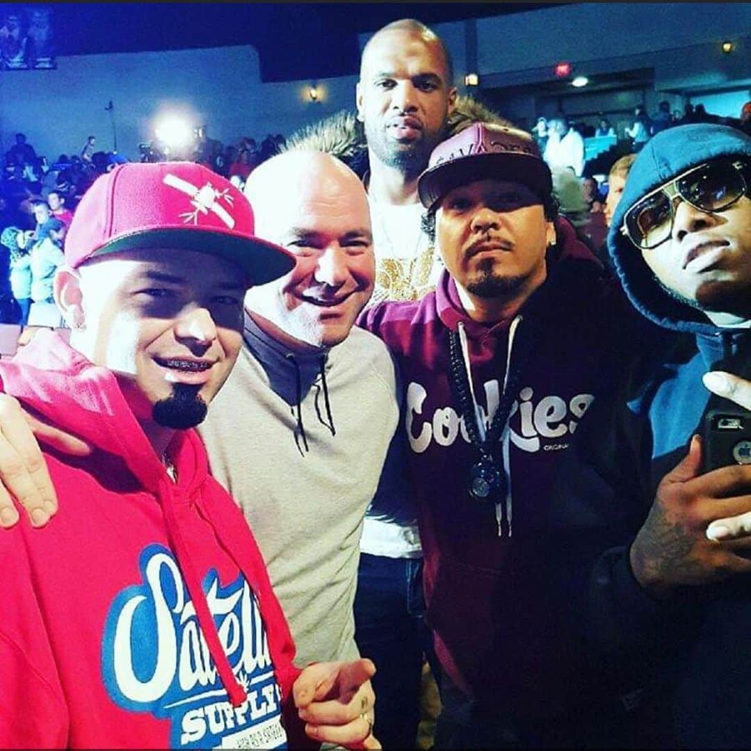 ベイビー・バッシュさんのインスタグラム写真 - (ベイビー・バッシュInstagram)「@danawhite @paulwallbaby @slimthug @z_ro Always a Treat when Real Ones Meet!! #Ringside #ufc #danalookingforafight #cookiessf #danawhite」1月26日 10時22分 - babybash