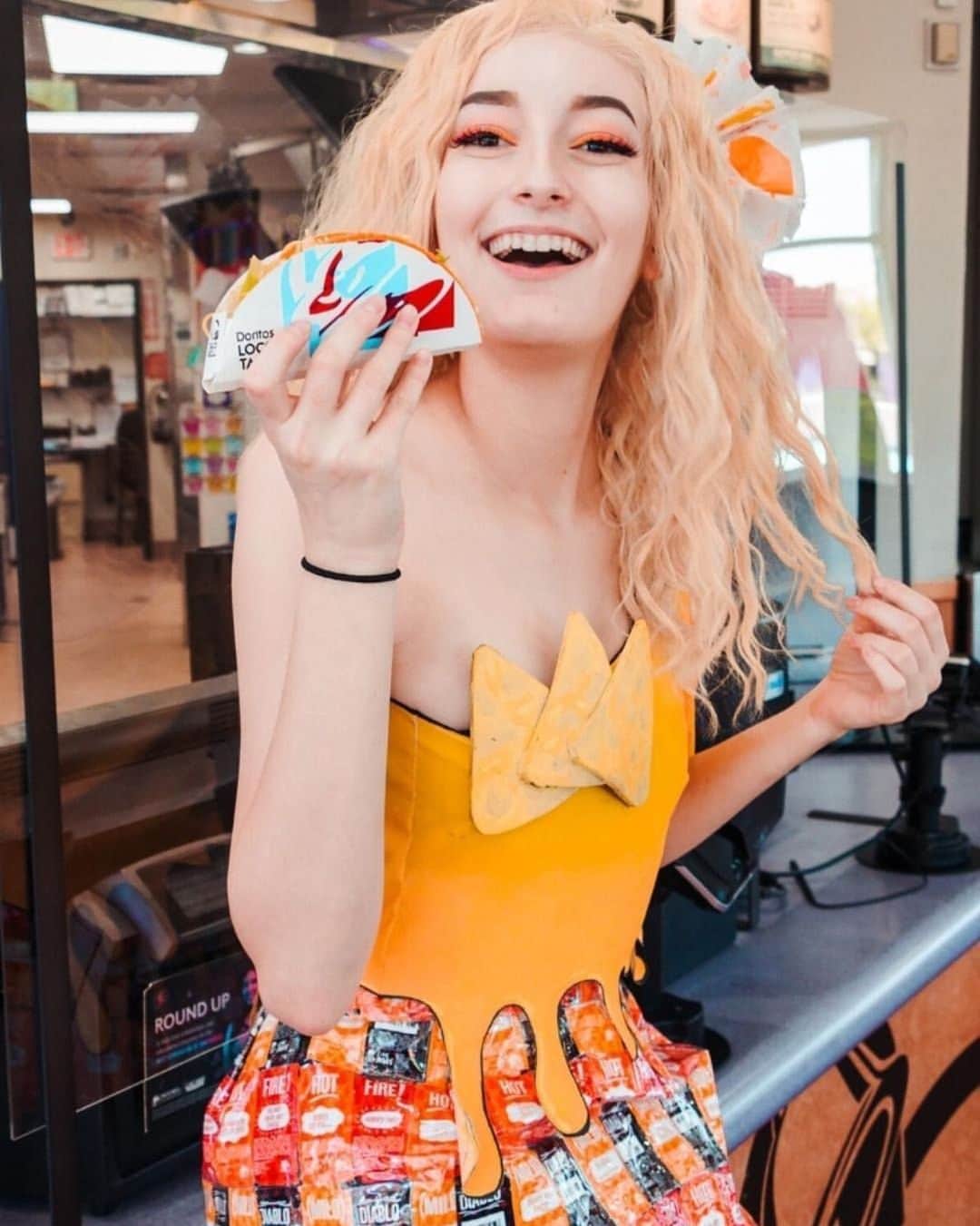 Taco Bellのインスタグラム：「Say cheese.」