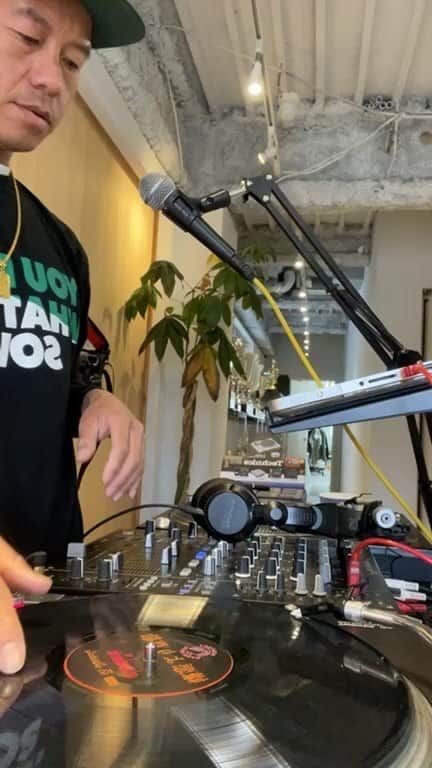 のインスタグラム：「Vinyl!!!」
