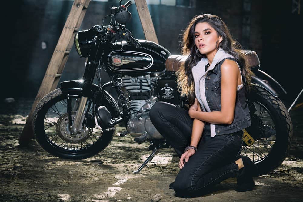 パオラ・ポーリンのインスタグラム：「Ready for my next action role 🥷🏽🎥 - Lista para mi próximo personaje de acción 🥷🏽🎥」