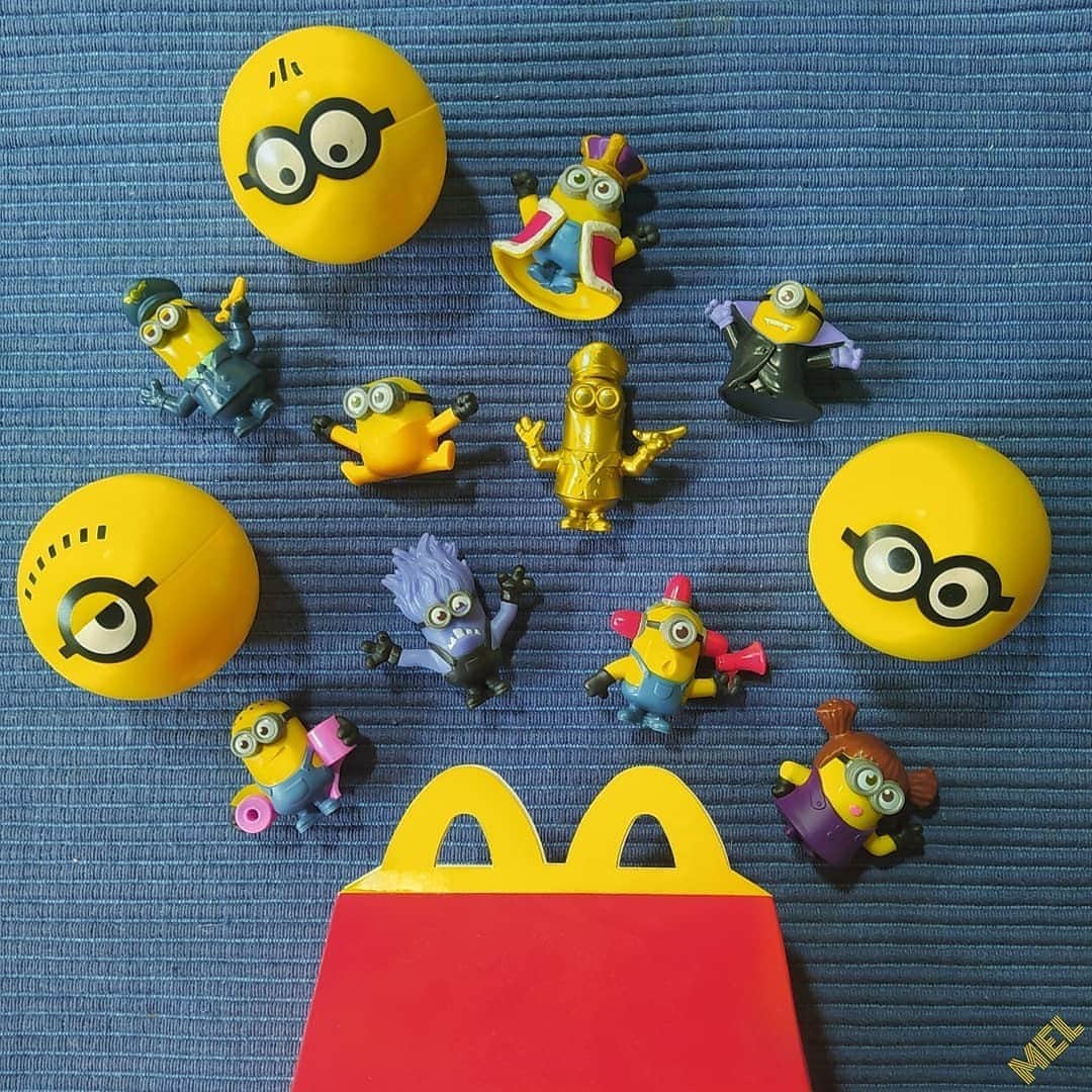 McDonald's Philippinesのインスタグラム：「Something golden awaits you! Buy a Happy Meal starting at P90 and get a surprise Minions toy inside a capsule. You might just be the lucky ones to get the Golden Minion. Hurry, you have until January 28 to complete your collection! Order now via McDonald’s Dine-In, Take Out, Drive-Thru, or Pick-Up. You can also order via the McDelivery PH App, website, or call 8888-6236 (NCR).  Photo by: @mel_o_saurus」