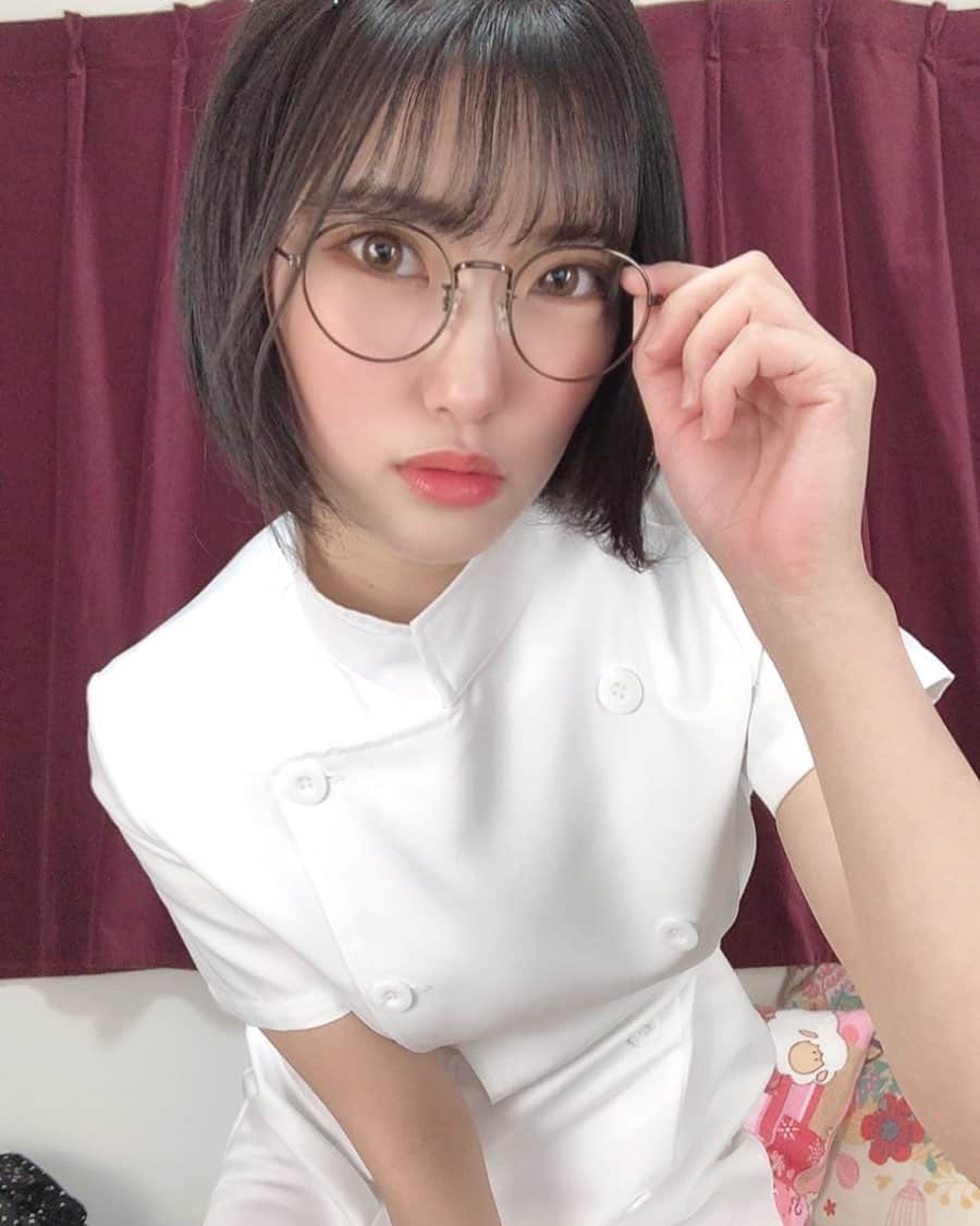 東条蒼のインスタグラム：「＊ ・ ・ ・ 先日はライブチャット遊びに来てくださってありがとうございました😊🤍 ・ ・ コスプレができることを毎回楽しみにしているのですが、今回は2種類も！！ ・ ・ ナースとバニーガールのコスプレをしました。 ・ まるで整体師だけど、まぁ、まぁまぁ。笑笑 ・ いつかナースもののAVに出れますように🙏✨ ・ ・ またライブチャットをやるときは、遊びにきてくださいねー！ ・ ・ あ、昨日のインスタライブもありがとうございました😌🤍 ・ ・ ・  #ファンディング #ラポルノファンディング ・ #撮影会#東条蒼 #クルーズグループ #セクシー女優 #av女優 #メガネ女子 #黒髪 #ショートヘア #あおたん　#teamメレンゲ #followｍe #following #japan #girl #photooftheday #tagsforlikes #instalike  #台湾 #香港 #粉我 #拍照 #照片 #人像攝影」