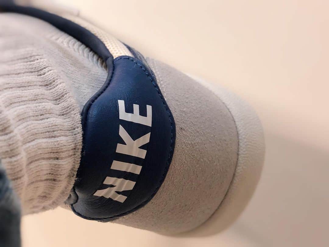 岡田隆之介のインスタグラム：「最近買った、ないき 踵も可愛い . . . . . #NIKE #nikeshoes #nikekillshot  #あしもと倶楽部 #足元倶楽部」