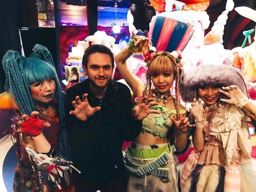 KAWAII MONSTER CAFEさんのインスタグラム写真 - (KAWAII MONSTER CAFEInstagram)「Thank you for coming @zedd we are so happy to welcome you and join in your Get Low promotion😊 We will close down on 31st January. Thank you for all involved behind this memory.  #KAWAIIMONSTERCAFEMEMORY  We love our #KAWAIIMONSTERCAFE so much.」1月26日 12時24分 - kawaiimonstercafe