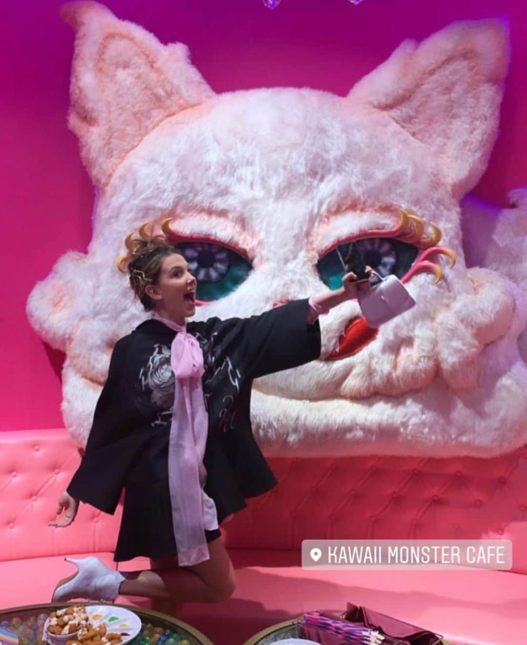 KAWAII MONSTER CAFEさんのインスタグラム写真 - (KAWAII MONSTER CAFEInstagram)「Thank you for coming @milliebobbybrown we are so happy to be the part of you and @strangerthingstv @netflix @netflixjp special event😊 We will close down on 31st January. Thank you for all involved behind this memory.  #KAWAIIMONSTERCAFEMEMORY  We love our #KAWAIIMONSTERCAFE so much.」1月26日 13時24分 - kawaiimonstercafe