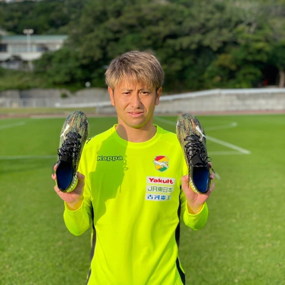 福満隆貴のインスタグラム：「. THE GAME IS ON  クレイジーに行こうぜ  #DRIVETHEMCRAZY #サイソクアラワル  #ULTRA @pumafootball_jp  @pumajapan」