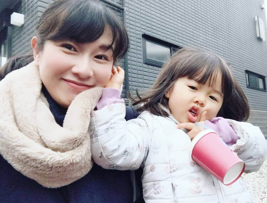 吉村美樹のインスタグラム：「プレ幼稚園でした☺お疲れ様〜!!妊婦母ちゃんヘロヘロです（笑） #プレ幼稚園 #お疲れ様 #妊婦母ちゃん #妊娠9ヶ月 #2歳11ヶ月 #ママモデル #吉村美樹 #変顔親子」