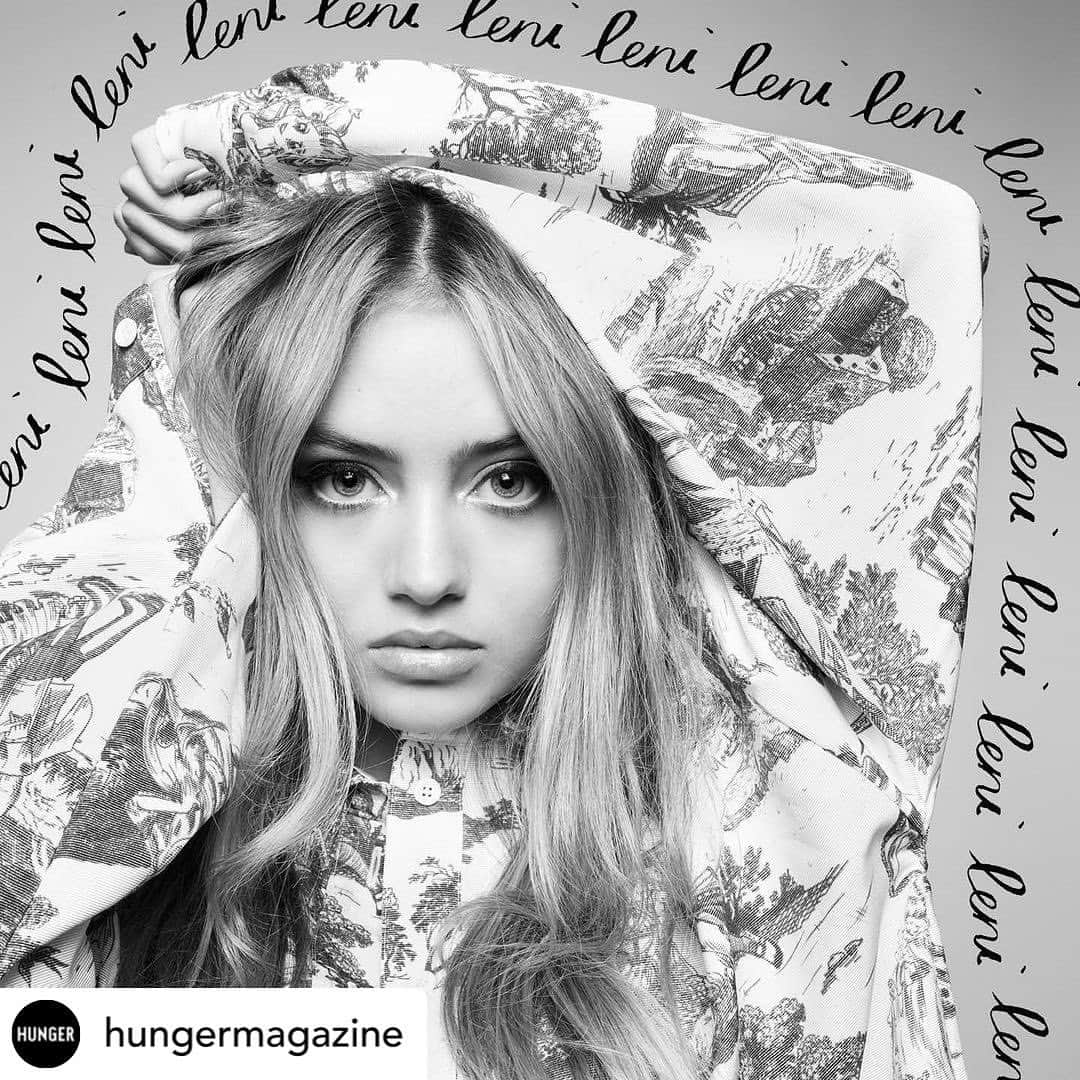 ハイディ・クルムさんのインスタグラム写真 - (ハイディ・クルムInstagram)「❤️❤️❤️ @leniklum @hungermagazine  #LeniKlum is a name you’d better get used to hearing.   While the sixteen-year-old only introduced herself to the world last December (with a Vogue Germany cover, no less) her fashion pedigree is unparalleled.   Daughter to powerhouse supermodel and Germany’s Next Top Model host @heidiklum, @leniklum has inherited her mother’s camera presence and poise - as we discovered when she swung by the Rankin studio for her third official shoot.  Check the link in bio for more…   Photographer @rankinarchive  Make-Up Artist @lindahaymakeup Hair Stylist @wendyiles_hair Styling @robzangardi and @marielhaenn」1月27日 1時42分 - heidiklum