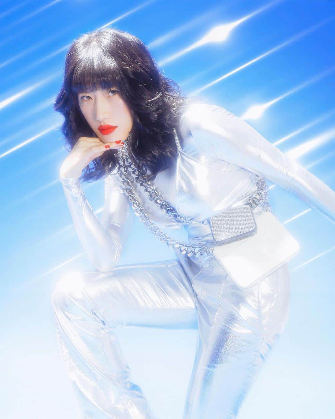 KARAさんのインスタグラム写真 - (KARAInstagram)「Miki Kim by @glamour___shot」1月27日 0時42分 - kara