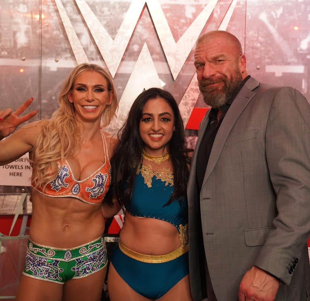 トリプルHのインスタグラム：「Entering a @wwe ring with Superstars of @charlottewwe @itsmebayley and @natbynature caliber can be an intimidating prospect. An inspired performance from Sareena Sandhu and yet another talented individual to add to this already incredible division. @wweindia #WWESuperSpectacle」