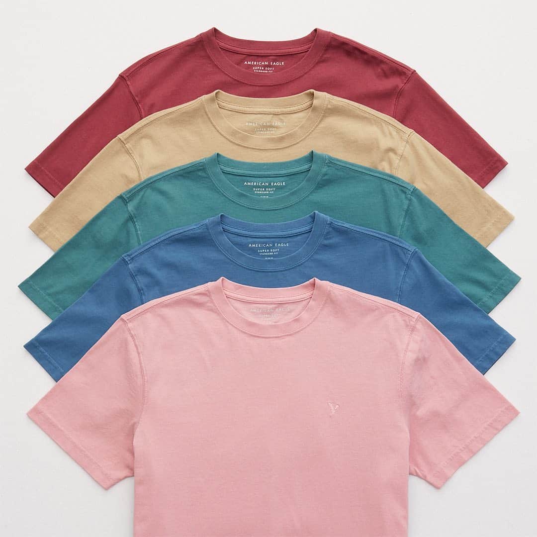 American Eagleのインスタグラム：「Same shirt, different day. A Super Soft Icon tee for every day of the week」