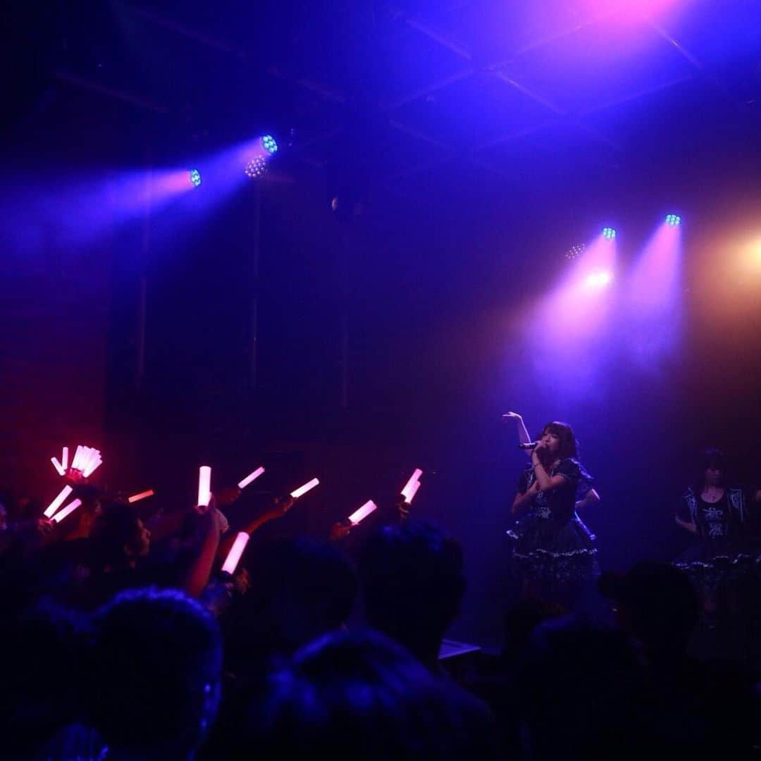 二ノ宮桃さんのインスタグラム写真 - (二ノ宮桃Instagram)「お気に入りのライブ写真供養〜  #Japaneseidol #live #livemusic」1月26日 16時45分 - momo_ninomiya