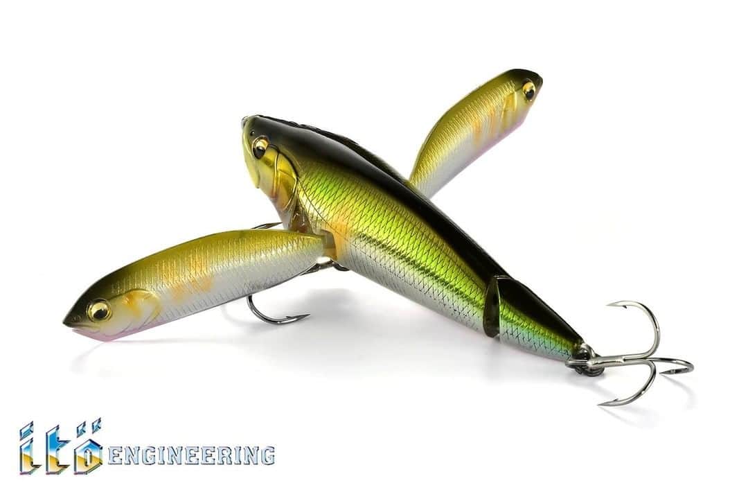 Megabass Inc.のインスタグラム：「【2021 NEW ITEM】 i-WING TRIPLE FRY ゆっくり巻くだけで鮎ボール発生！！連発する水面の爆発。 前代未聞のパニックベイトです。 coming soon  You just retrieve it and it'll trick your target fish visualy as it forms a baitball by it self!! You'll see continuouse explosion on the water surface. Enjoy this Panic Bait that no one has ever  詳細は、製品ページへ https://www.megabass.co.jp/site/products/i-wing_triple_fry/  #メガバス #MEGABASS #universalsecret ＃itoengineering #yukiito #伊東由樹 ＃iwing #アイウイング ＃iwingtriplefry」
