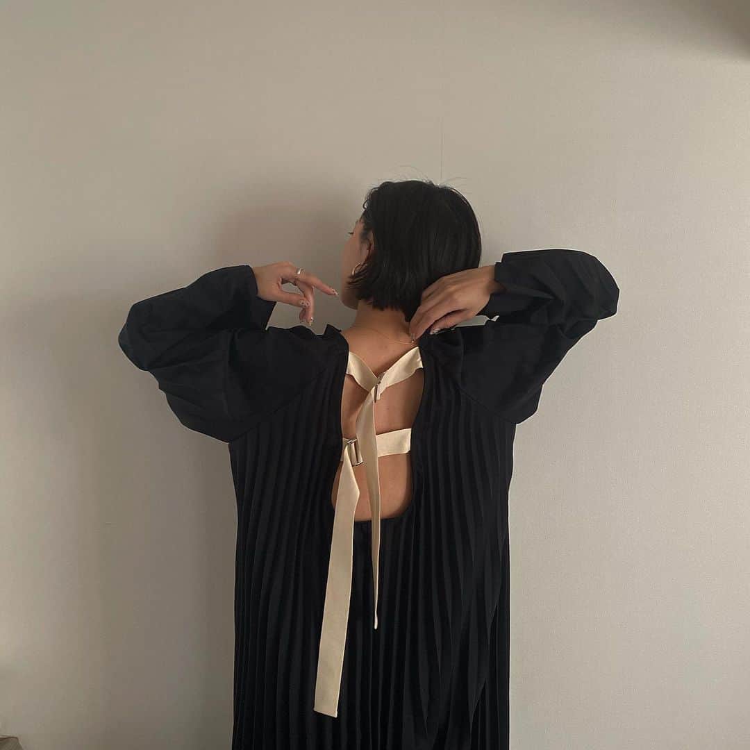 水野里砂のインスタグラム：「早くあったかくなって欲しいな〜🖤」