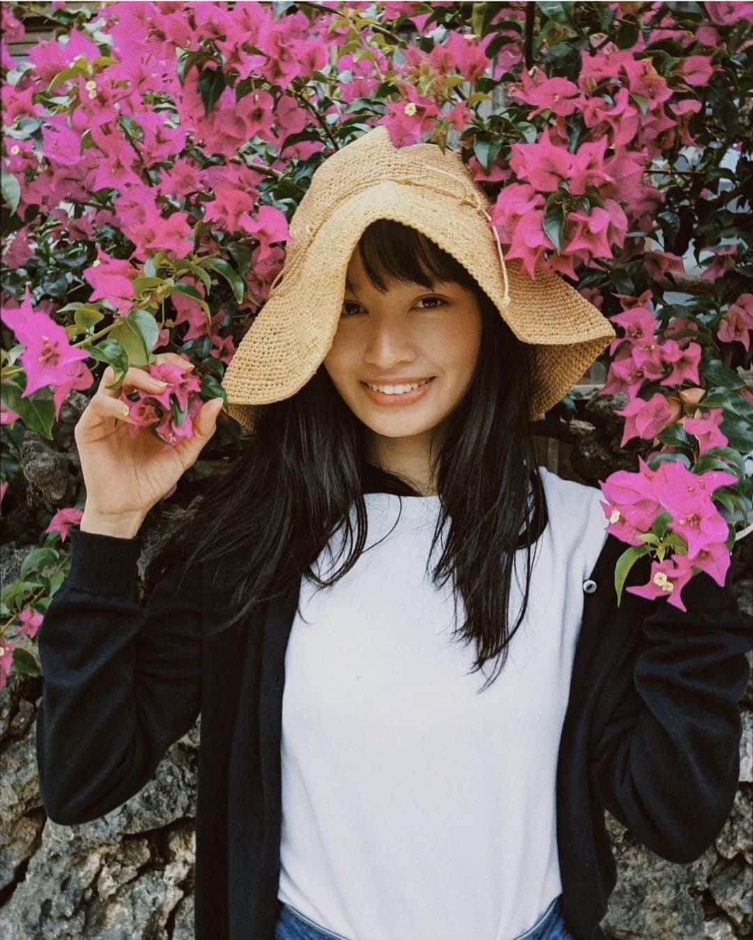 shihori.kathleenのインスタグラム：「あたたかいきせつのどこかの島の島人📸🌸」