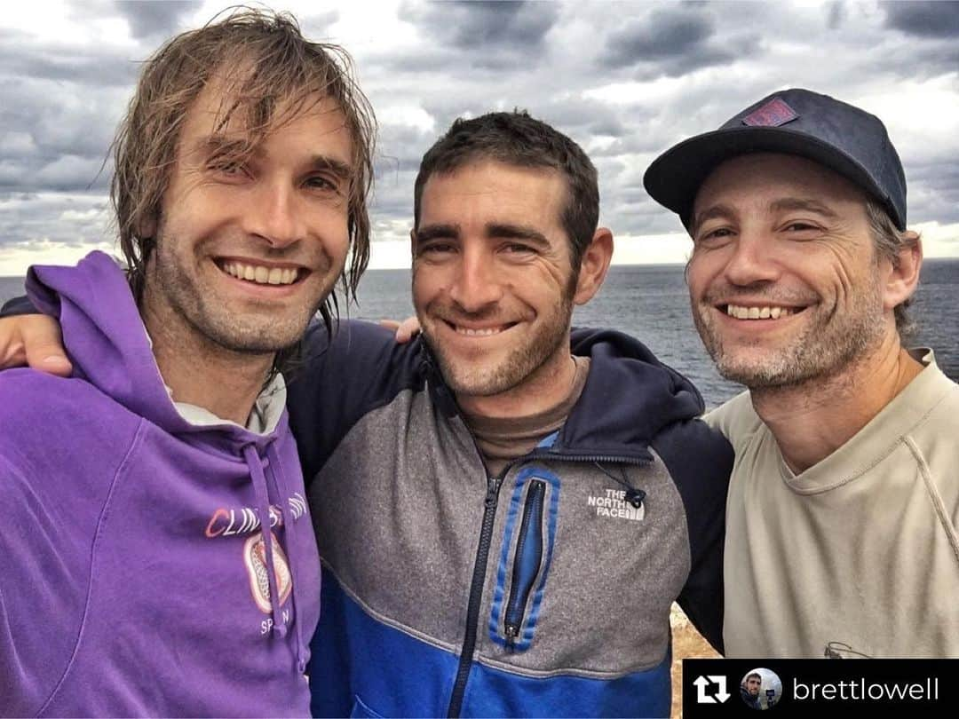 クリス・シャーマさんのインスタグラム写真 - (クリス・シャーマInstagram)「A few years back with my bro’s @brettlowell & @joshlowell  from @bigupclimbing @reelrock  in Mallorca.  So grateful for friends like these. Hope circumstances allow us to hang and join forces in the near future. Love you guys.」1月26日 17時49分 - chris_sharma