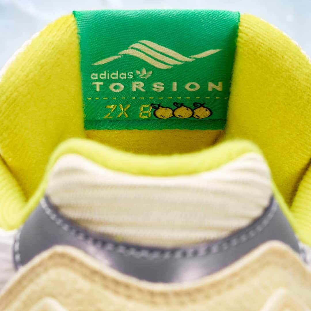 adidas Originalsさんのインスタグラム写真 - (adidas OriginalsInstagram)「Add some zest to your step.  Next up in the #AtoZX series, the ZX 8000 Frozen Lemonade takes inspiration from the timeless cool-down beverage. Its yellow panels and mint-green accents pay homage to the silhouette’s 80s Citrus colorway, with a frozen lemonade recipe printed on the insole for added refreshment. #adidasZX  Available globally on January 29 at adidas.com/A-ZX」1月26日 18時00分 - adidasoriginals