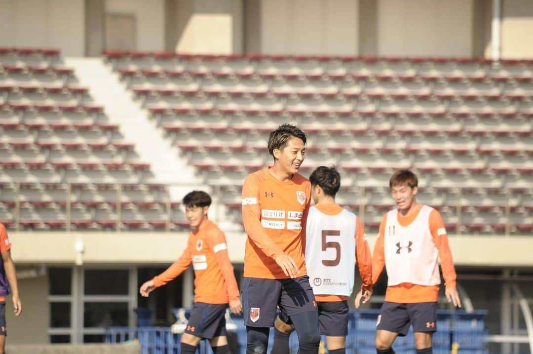 馬渡和彰さんのインスタグラム写真 - (馬渡和彰Instagram)「﻿ ﻿ 沖縄３日目⚽️﻿ ﻿ 今日もトレーニングも﻿ きつかったけど楽しかったー🤟🏽﻿ ﻿ ﻿ #ardija #8 #馬渡和彰 ﻿ #adidas #adidasfootball」1月26日 18時52分 - kazuaki_mawatari